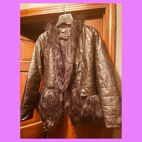 🛍faux leather lightweight jacket🛍 - Picture 2 of 3